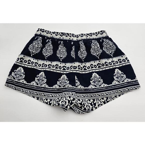 Quinn Women's Size S Navy and White Elastic Waist Pull on Shorts - Picture 7 of 7